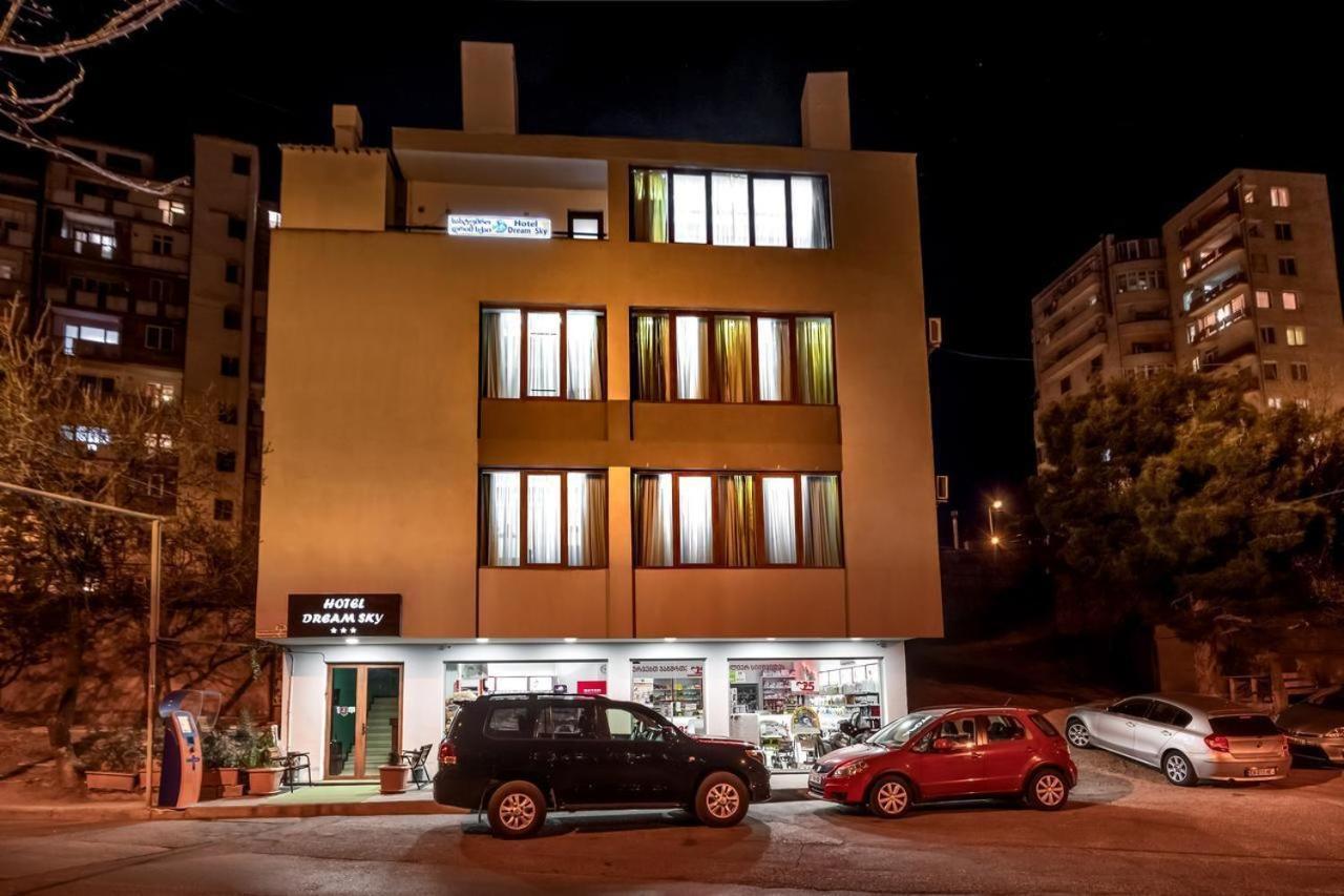 Dream Sky Hotel Тбілісі Екстер'єр фото