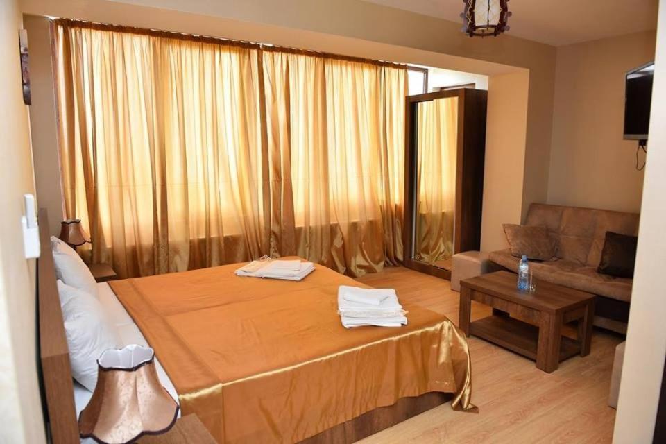 Dream Sky Hotel Тбілісі Екстер'єр фото