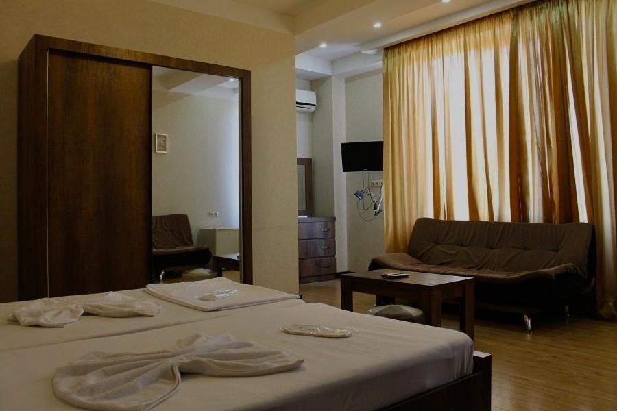 Dream Sky Hotel Тбілісі Екстер'єр фото