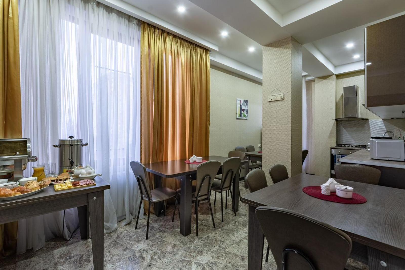 Dream Sky Hotel Тбілісі Екстер'єр фото